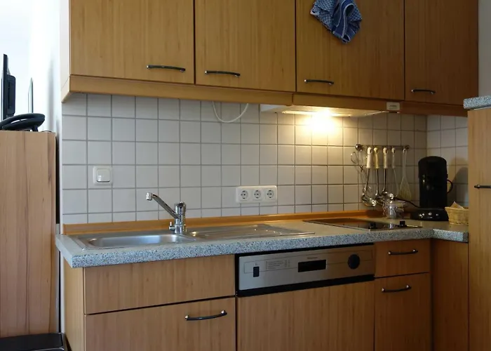 7 Im Fischerhaus Wintergarten Und Terrasse Mit Strandkorb *